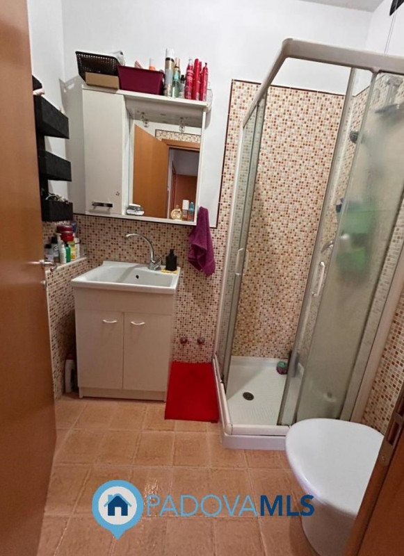 Immobile in esclusiva al Gruppo Padova MLS
PERAGA DI VIGONZA – APPARTAMENTO CON GIARDINO PRIVATO
...