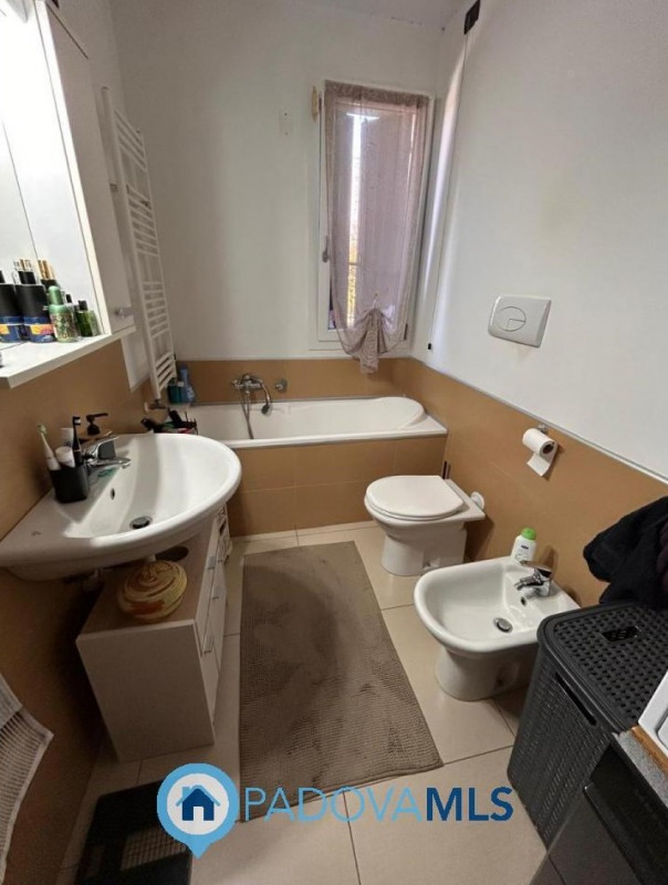 Immobile in esclusiva al Gruppo Padova MLS
PERAGA DI VIGONZA – APPARTAMENTO CON GIARDINO PRIVATO
...