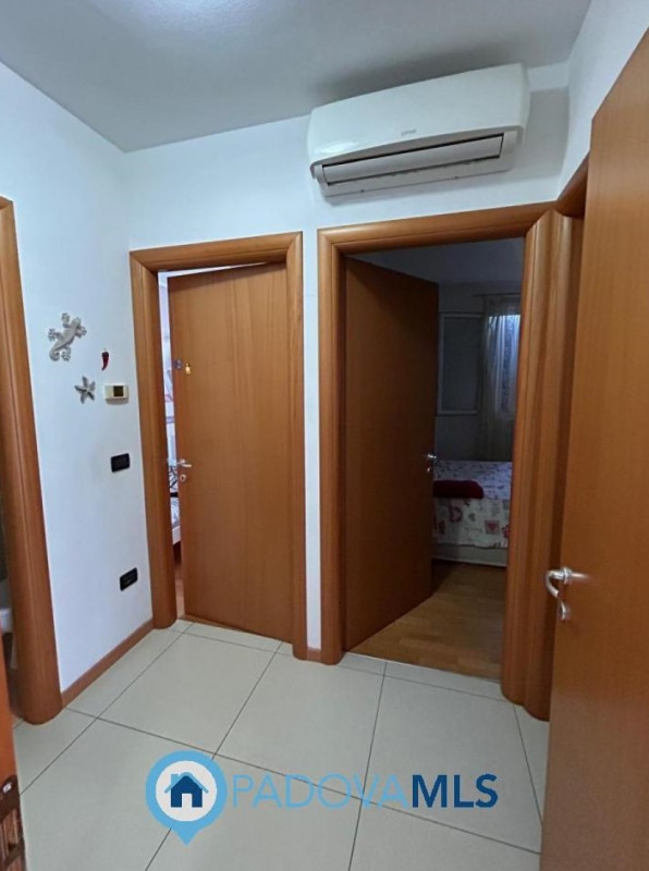 Immobile in esclusiva al Gruppo Padova MLS
PERAGA DI VIGONZA – APPARTAMENTO CON GIARDINO PRIVATO
...