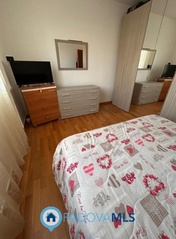 Immobile in esclusiva al Gruppo Padova MLS
PERAGA DI VIGONZA – APPARTAMENTO CON GIARDINO PRIVATO
...