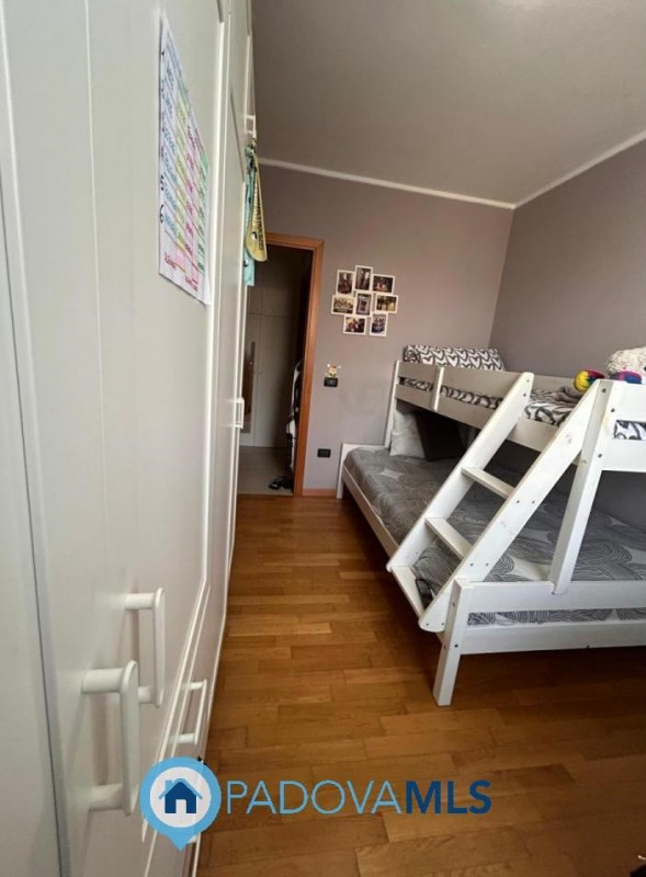 Immobile in esclusiva al Gruppo Padova MLS
PERAGA DI VIGONZA – APPARTAMENTO CON GIARDINO PRIVATO
...