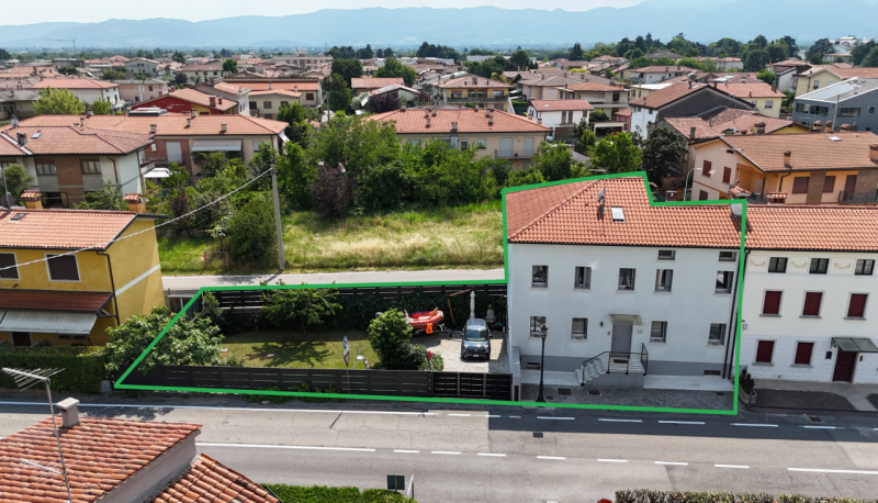 ZANE' porzione di villa con 300 mq. di giardino € 335.000,00

08.07.2026 OPEN HOUSE DAY dalle 17....
