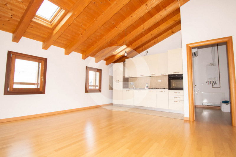 CADONEGHE - Mezzavia. Proponiamo appartamento su palazzina di recente costruzione di sole 5 unità...