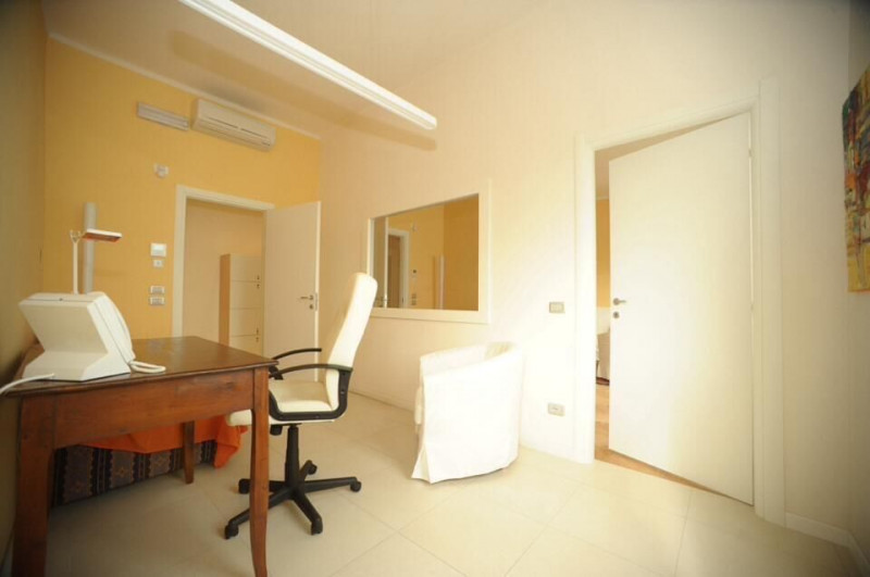immobile ad investimento in zona centrale area stazione, completamente ristrutturato.<br><br>Ref:...