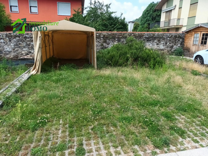Ampio mini appartamento arredato in centro a Santorso con posto auto

TRE BUONI MOTIVI PER ACQUIS...