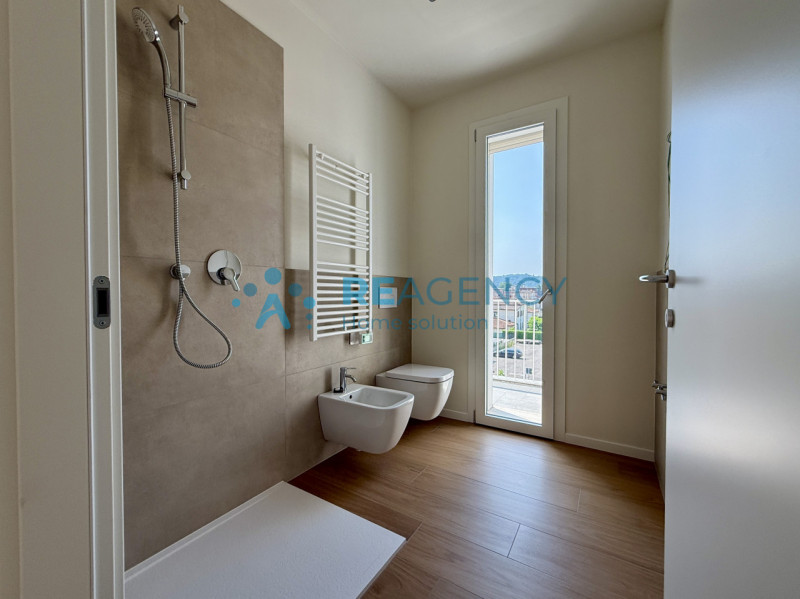 Stai cercando un NUOVO APPARTAMENTO TRICAMERE CON TERRAZZO ABITABILE IN CLASSE A4?

Approfitta de...