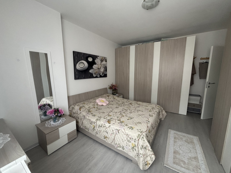 Proponiamo in vendita un luminoso appartamento situato al secondo piano di una palazzina ben tenu...
