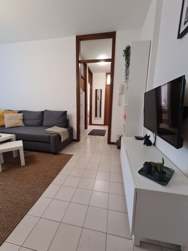 UBICAZIONE E CONTESTO
Nel quartiere Villaggio del Sole, in una posizione strategica e particolarm...