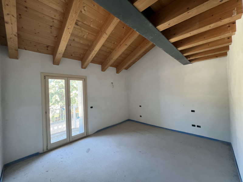 SCHIO - Appartamento ultimo piano con soppalco - 380.000,00€

Trattativa Unica immobiliare, Zanè ...