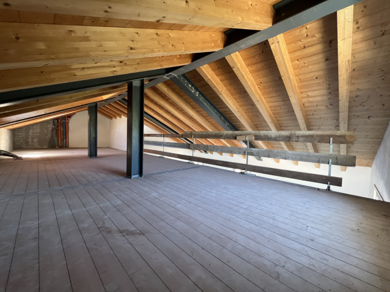 SCHIO - Appartamento ultimo piano con soppalco - 380.000,00€

Trattativa Unica immobiliare, Zanè ...