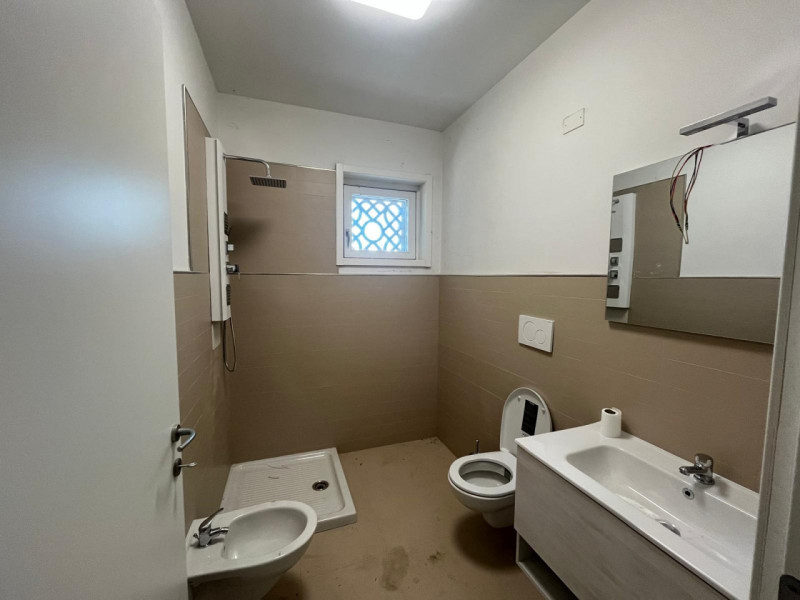 UBICAZIONE E CONTESTO
Ad Arcugnano, in una delle località più esclusive e suggestive dei Colli Be...