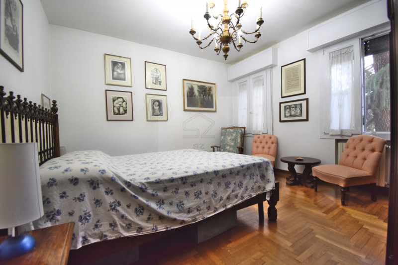 SACRA FAMIGLIA – PADOVA
Se stai cercando spazi generosi, luminosità e una posizione davvero esclu...