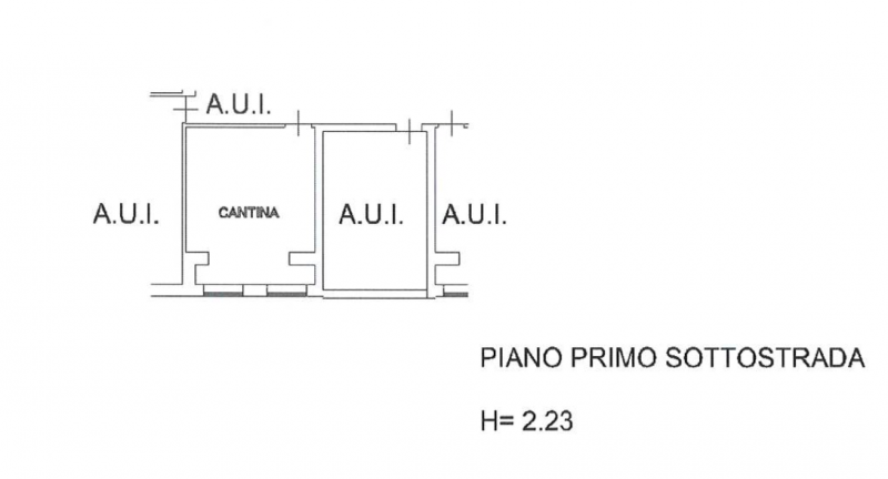 In piccolo contesto anni 70 di sole 6 unità abitative, in un quartiere ben servito e comodo al ce...