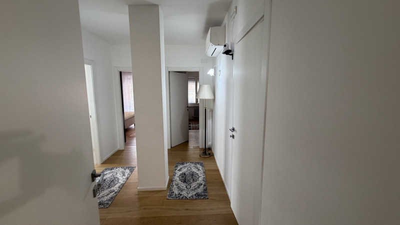 In vendita, nel cuore della tranquilla zona di Pontevigodarzere a Padova, proponiamo un ampio app...