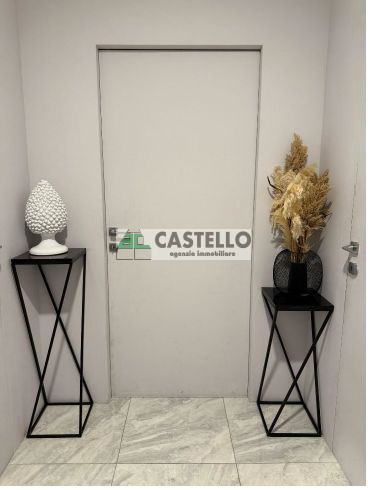 Padova Zona Stanga Ampio appartamento 3 camere completamente ristrutturato con terrazzo, posto au...