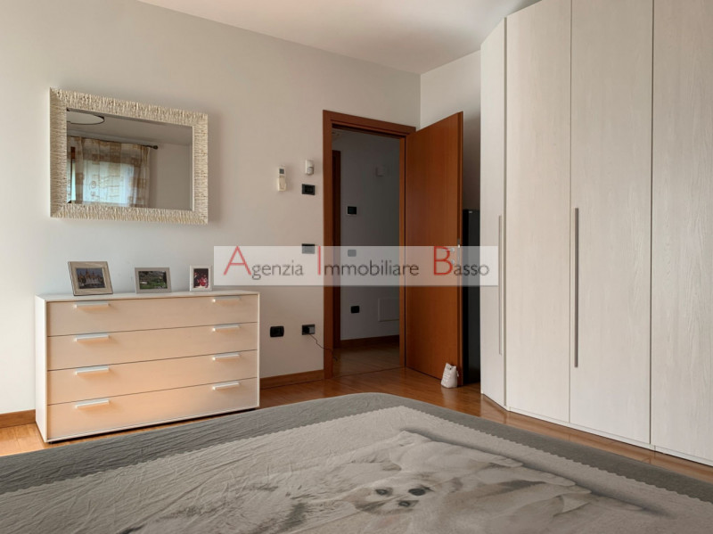 A Vigonza (PD), in una zona residenziale centrale e comoda a tutti i servizi principali come scuo...