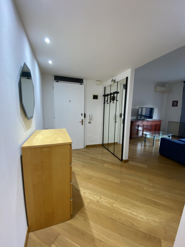 Centro Storico Appartamento arredato luminoso ingresso soggiorno cucina abitabile 2 ampie camere ...