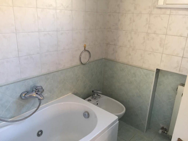 Centro Storico Appartamento arredato luminoso ingresso soggiorno cucina abitabile 2 ampie camere ...