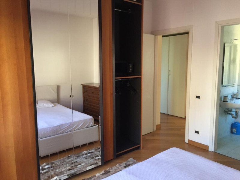 Centro Storico Appartamento arredato luminoso ingresso soggiorno cucina abitabile 2 ampie camere ...