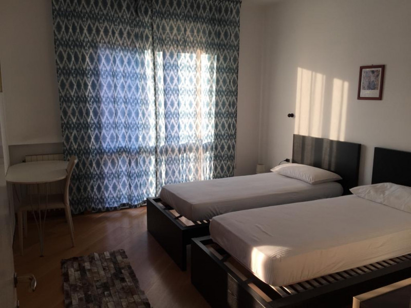 Centro Storico Appartamento arredato luminoso ingresso soggiorno cucina abitabile 2 ampie camere ...
