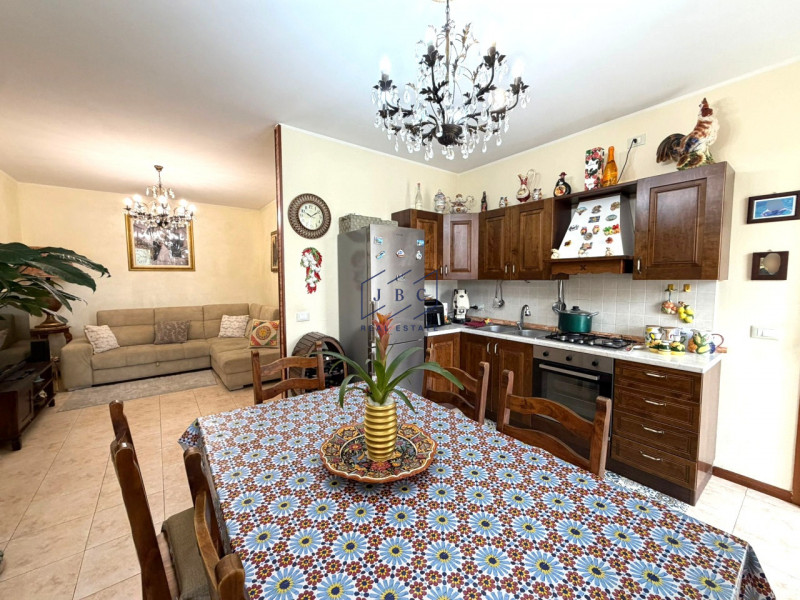 Motta di Livenza - Treviso
Proponiamo in esclusiva un appartamento trilocale in condominio dei pr...