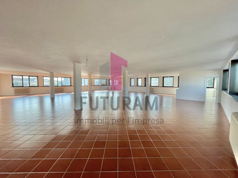 BASSANO DEL GRAPPA - 65FIL - PER INFO 0444/310220 

SU STRADA AD ALTA PERCORRENZA A POCHI PASSI D...