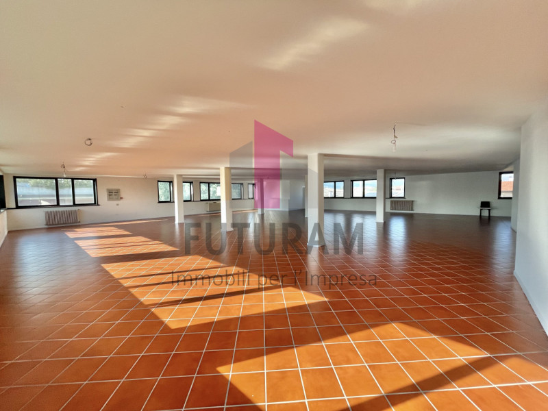 BASSANO DEL GRAPPA - 65FIL - PER INFO 0444/310220 

SU STRADA AD ALTA PERCORRENZA A POCHI PASSI D...