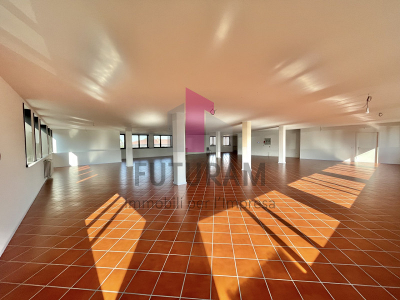BASSANO DEL GRAPPA - 65FIL - PER INFO 0444/310220 

SU STRADA AD ALTA PERCORRENZA A POCHI PASSI D...