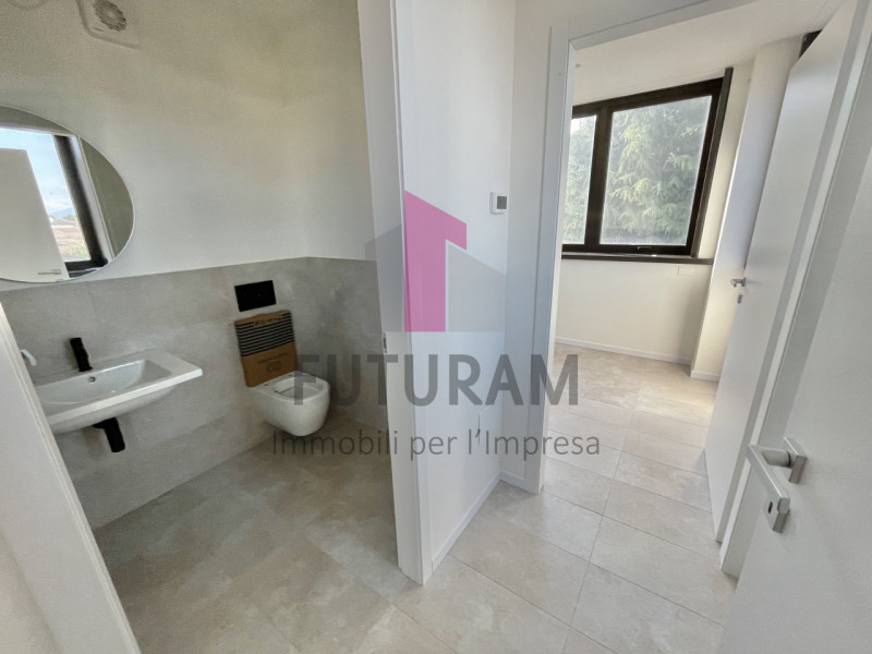 BASSANO DEL GRAPPA - 65FIL - PER INFO 0444/310220 

SU STRADA AD ALTA PERCORRENZA A POCHI PASSI D...