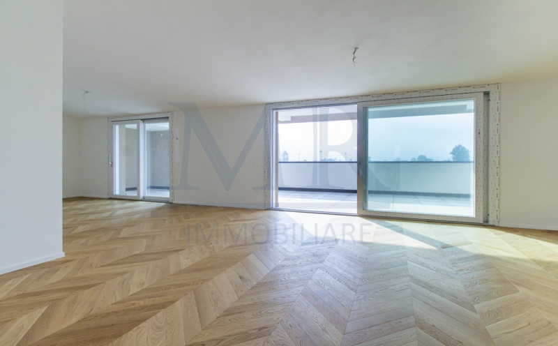SELVAZZANO DENTRO - CASELLE
ATTICO - 3 CAMERE - RIF. MR170D4

In un bellissimo quartiere residenz...
