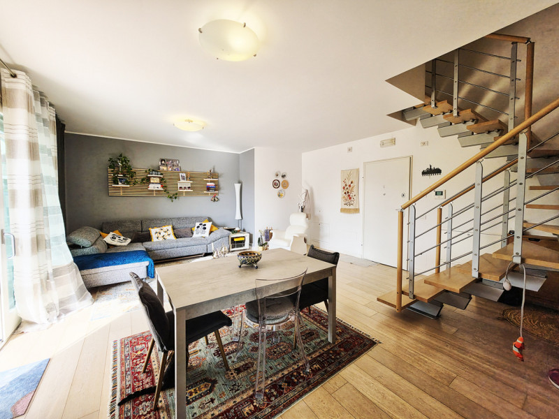 NOVENTA PADOVANA - "RESIDENCE ACERI". Vendesi appartamento / attico luminoso e dagli ampi spazi. ...