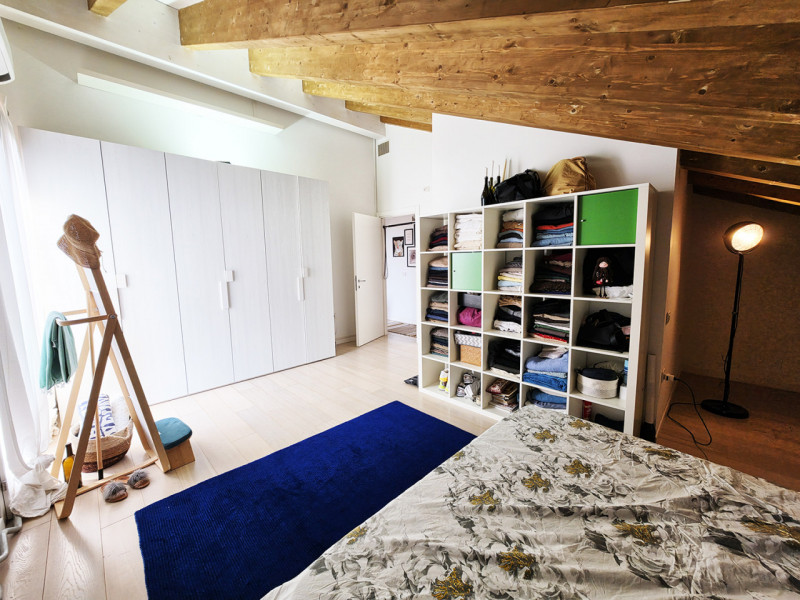 NOVENTA PADOVANA - "RESIDENCE ACERI". Vendesi appartamento / attico luminoso e dagli ampi spazi. ...
