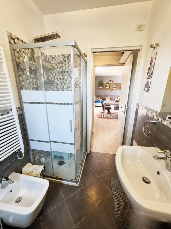 NOVENTA PADOVANA - "RESIDENCE ACERI". Vendesi appartamento / attico luminoso e dagli ampi spazi. ...