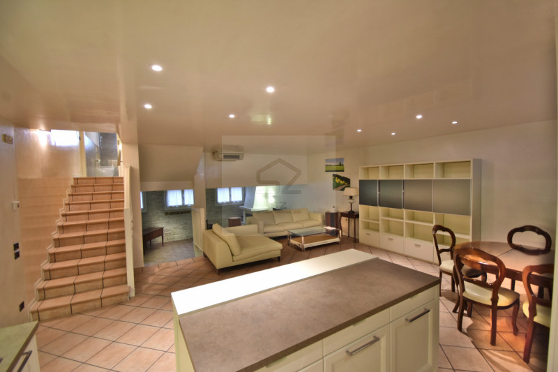 RONCAGLIA DI PONTE SAN NICOLÒ 

LA CASA CHE STAVI ASPETTANDO!

Se cerchi una casa spaziosa, elega...