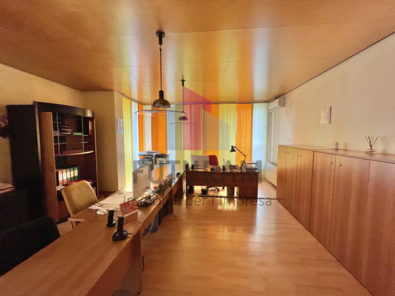 ARCUGNANO - 68FIL - PER INFO 0444310220

In zona artigianale si propone in locazione ufficio al p...