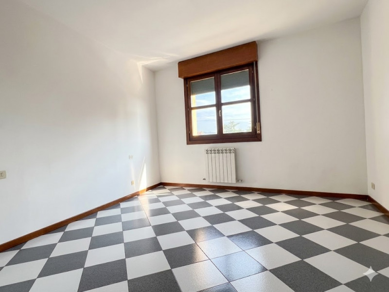 MESTRINO CENTRO – MINI APPARTAMENTO CON ASCENSORE E GARAGE

Nel cuore di Mestrino, in posizione c...