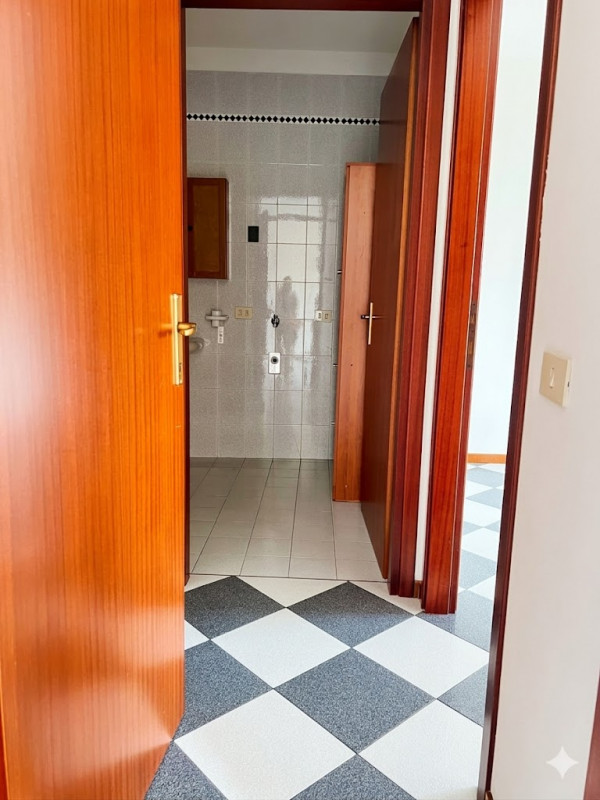 MESTRINO CENTRO – MINI APPARTAMENTO CON ASCENSORE E GARAGE

Nel cuore di Mestrino, in posizione c...