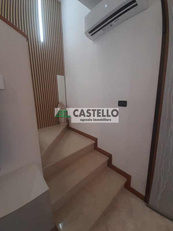 CAMPODORO Centro porzione di bifamiliare curata in ogni dettaglio, completamente accessoriata, li...