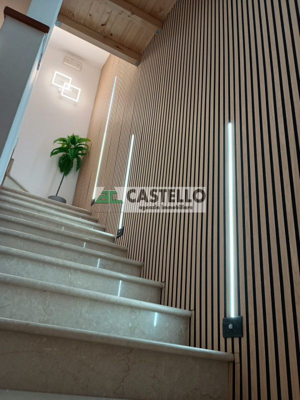 CAMPODORO Centro porzione di bifamiliare curata in ogni dettaglio, completamente accessoriata, li...