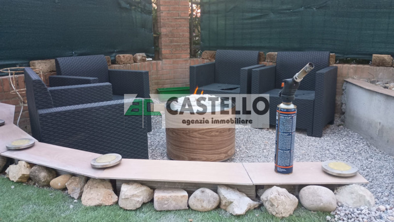 CAMPODORO Centro porzione di bifamiliare curata in ogni dettaglio, completamente accessoriata, li...