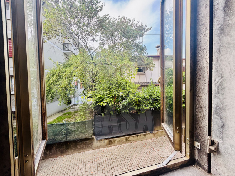 Per info, Maddalena 351 799 3937, riferimento annuncio: MD14

Zona Paltana - A due passi dal Bass...