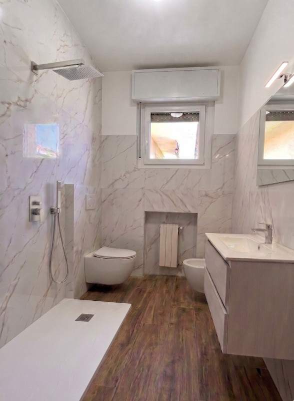 OCCASIONE TRILOCALE ALL'ULTIMO PIANO CON TERRAZZO ANGOLARE A RUBANO - FINITURE DI PREGIO!

Paghi ...