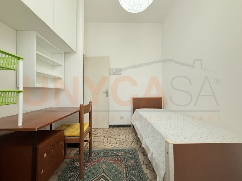 PADOVA - Brusegana: proponiamo in affitto ampie stanze all'interno di un tranquillo appartamento ...