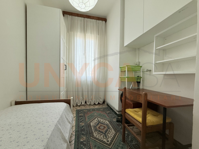 PADOVA - Brusegana: proponiamo in affitto ampie stanze all'interno di un tranquillo appartamento ...