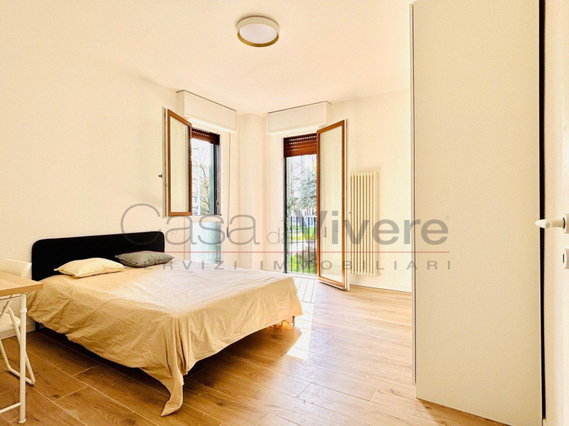 CAMERA 3 – CAMERA MATRIMONIALE IN APPARTAMENTO COMPLETAMENTE RISTRUTTURATO

In zona Bassanello, a...