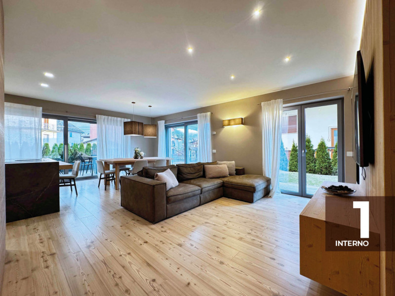 La tua casa ad Asiago è già un’esperienza. Due residenze di pregio al piano terra, immerse nel ve...