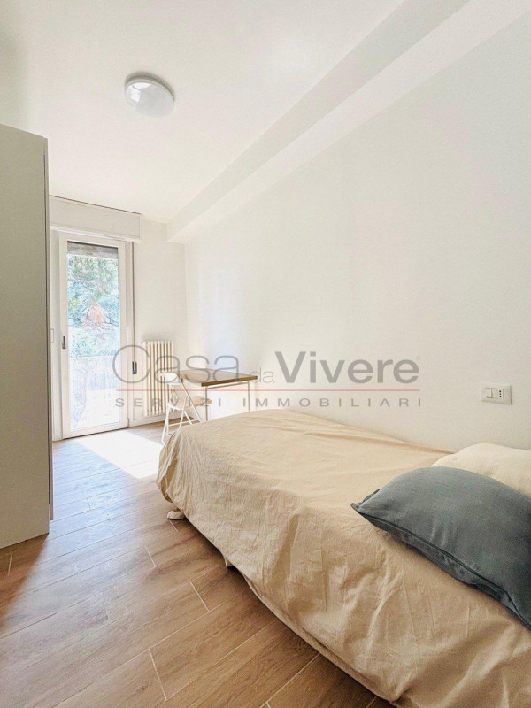 CAMERA 2 – CAMERA SINGOLA IN APPARTAMENTO COMPLETAMENTE RISTRUTTURATO

In zona Bassanello, a poch...