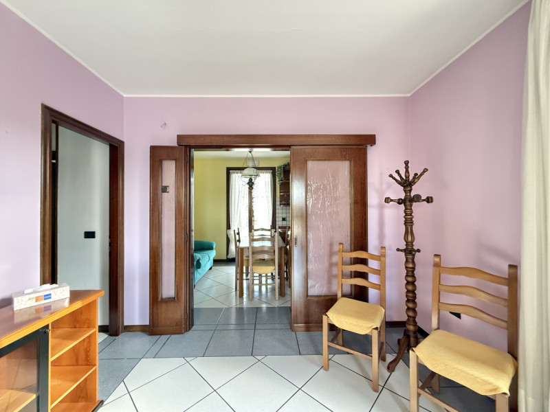 Ciao da Arcobaleno Immobiliare, oggi ti proponiamo in vendita una rara opportunità: elegante casa...