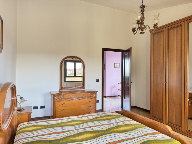 Ciao da Arcobaleno Immobiliare, oggi ti proponiamo in vendita una rara opportunità: elegante casa...