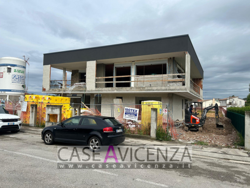 CAMISANO VICENTINO - CLASSE ENERGETICA A4 - CONSEGNA PER FEBBRAIO/MARZO 2027 - 
A Camisano Vicent...